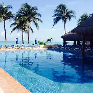 https://nautibeach-condos.quintano-roohotels.com
