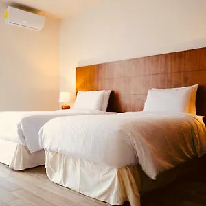 https://villas-la-ceiba-playa-del-carmen.tulum-hotels.net