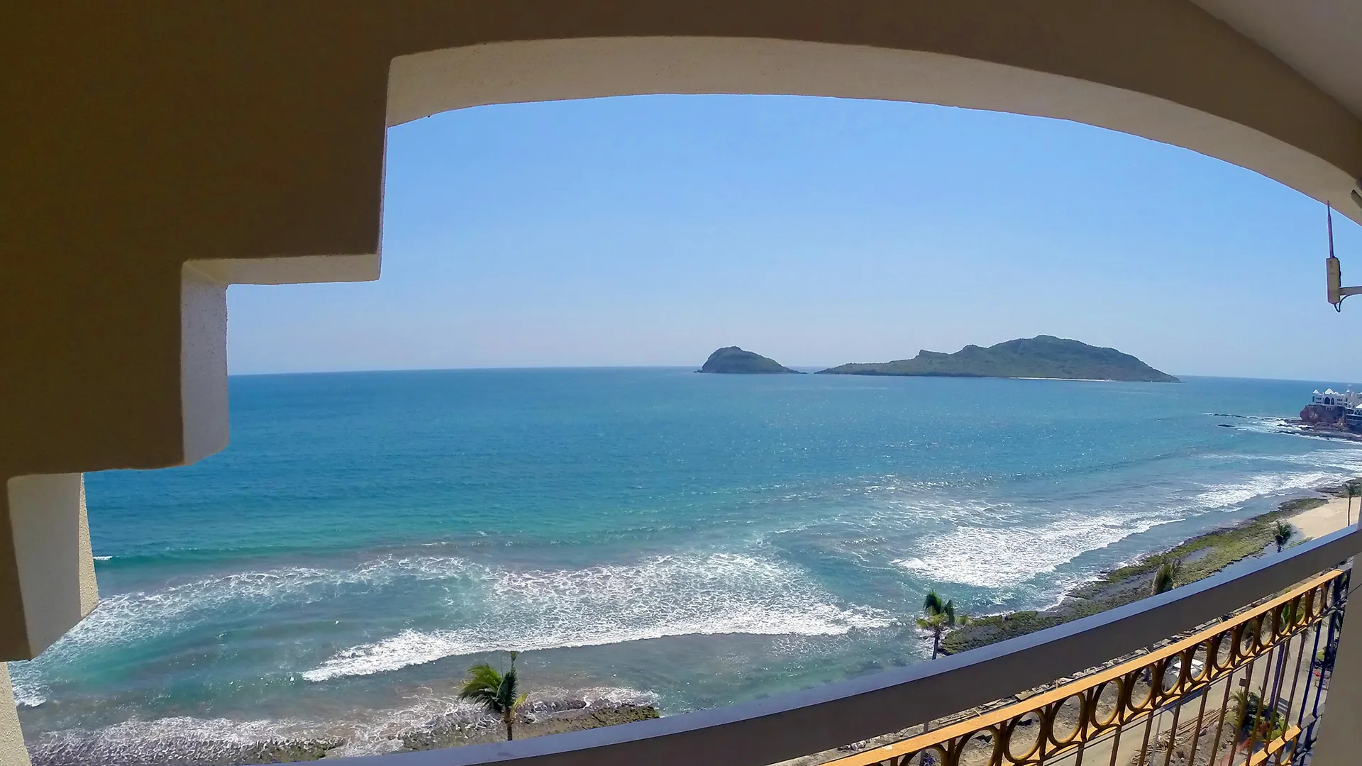 Don Pelayo Pacific Beach Mazatlán